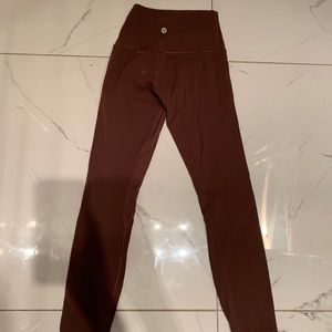 Align leggings in brown earth. Length 25 size 2